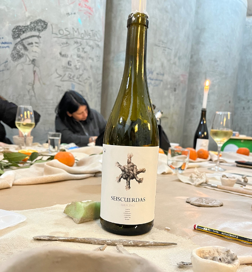 Vino Seis Cuerdas